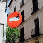 Street art de Clet Abraham